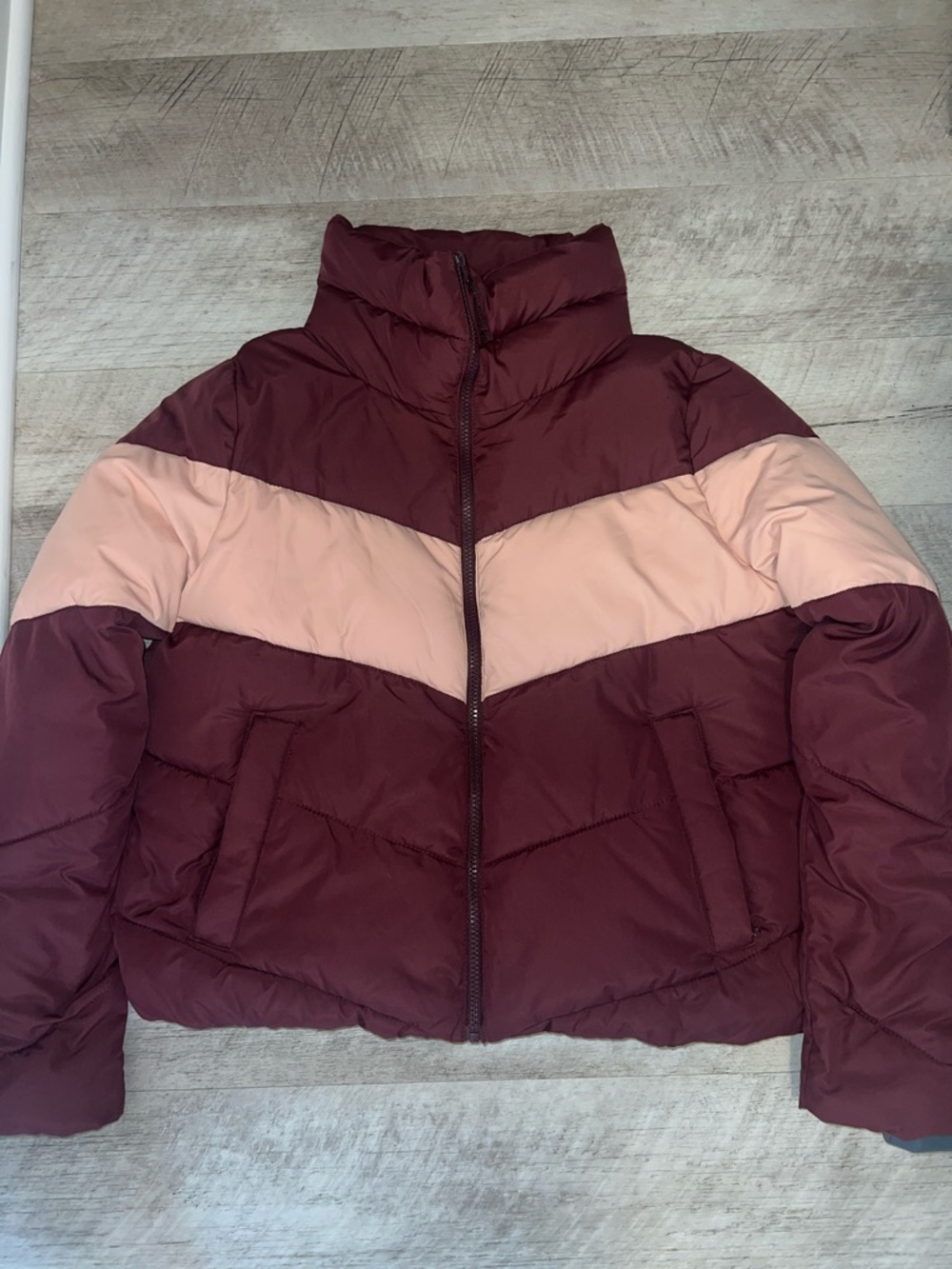 Abercrombie & Fitch Maroon and Blush Chevron Puffer Jacket